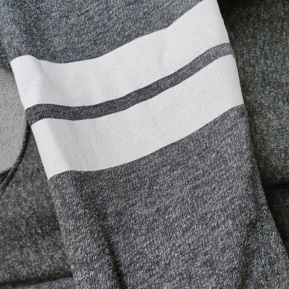 🩶 Just Be Marled Charcoal Grey Hoodie - Picture 6 of 6